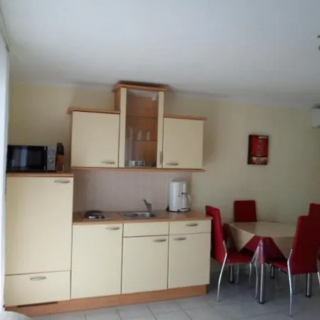 In With Sea View, Balcony, Air Conditioning, Wifi 5153-1